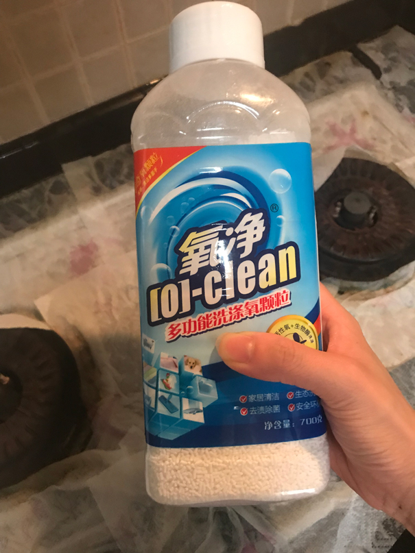 为什么换季的衣服收起来发黄,换季衣服变黄原因有哪些