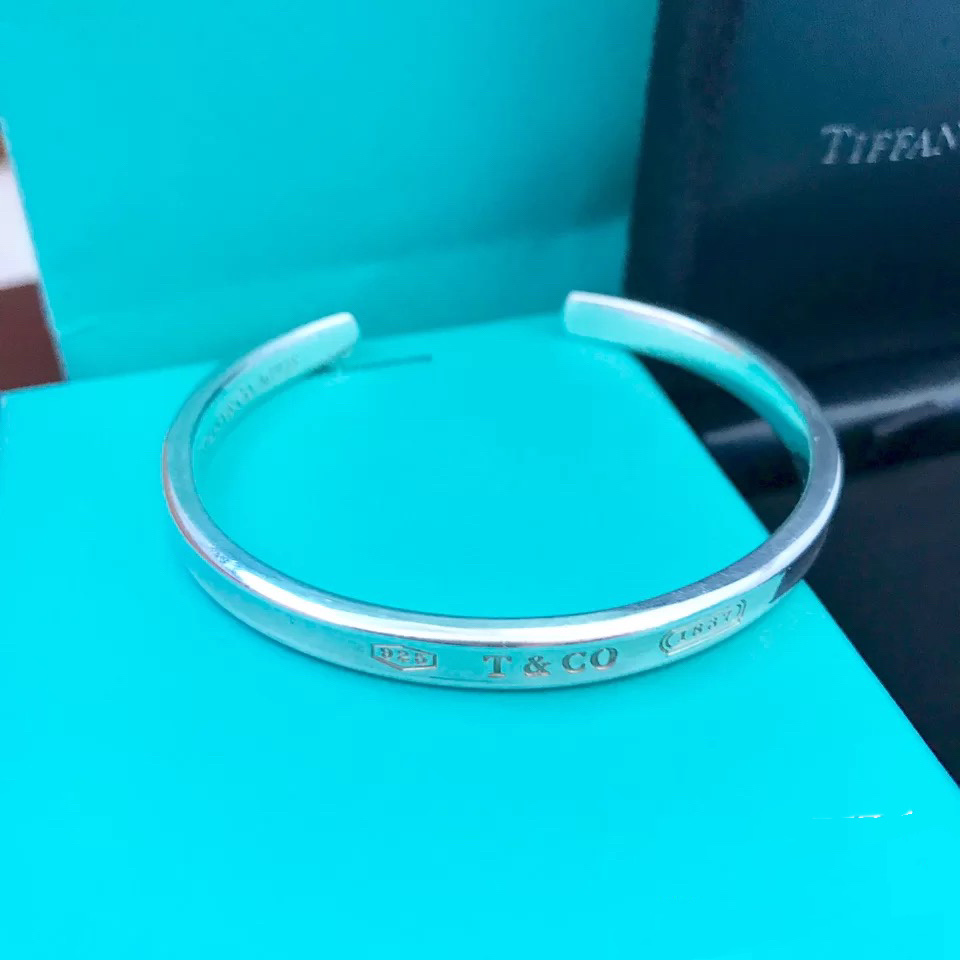 银手镯不圆了可以怎么调整,银手镯不圆了怎样修