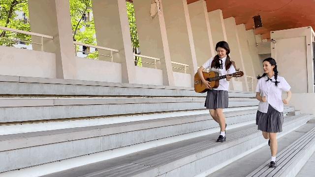 毕业照自己拍全身合成,毕业照自己拍怎么拍