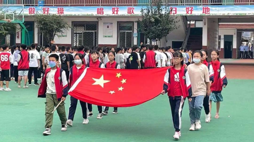 铭记历史缅怀先烈少年强则国强,铭记历史不忘初心少年强则国强