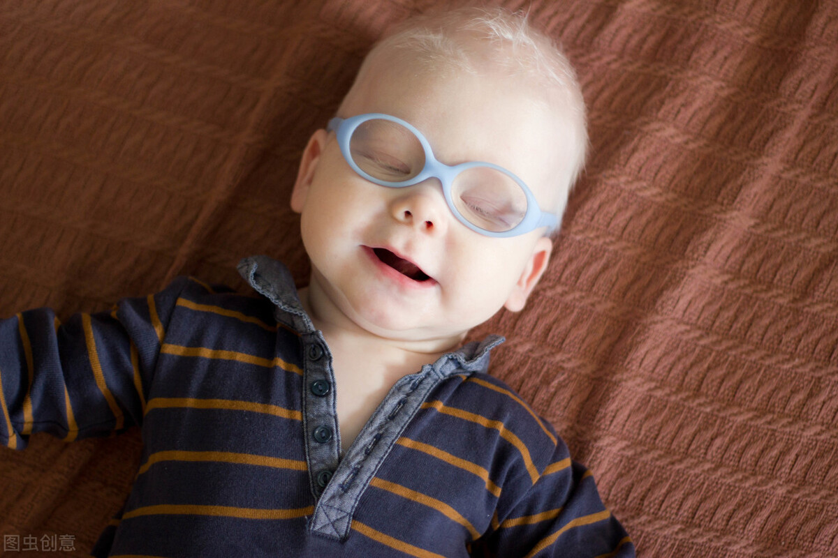 被误解的白化病:会传染?和白癜风一样?不能结婚生小孩?