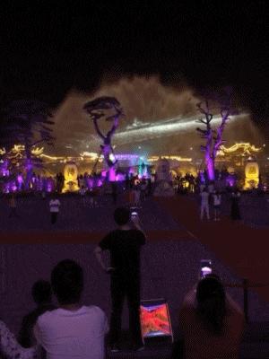 搞笑gif妹子的内心是崩溃的,搞笑gif妹子原来是个逗比