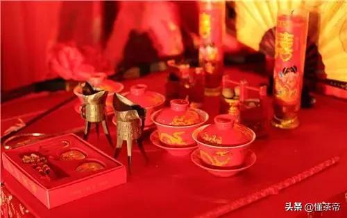 古时候女孩子送男孩子的定情信物,古时候男女互送什么作为定情信物