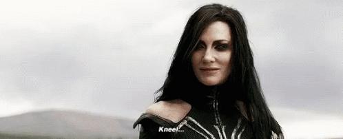 比基尼可不是年轻妹子的专利，女人50+穿比基尼比20岁还迷人