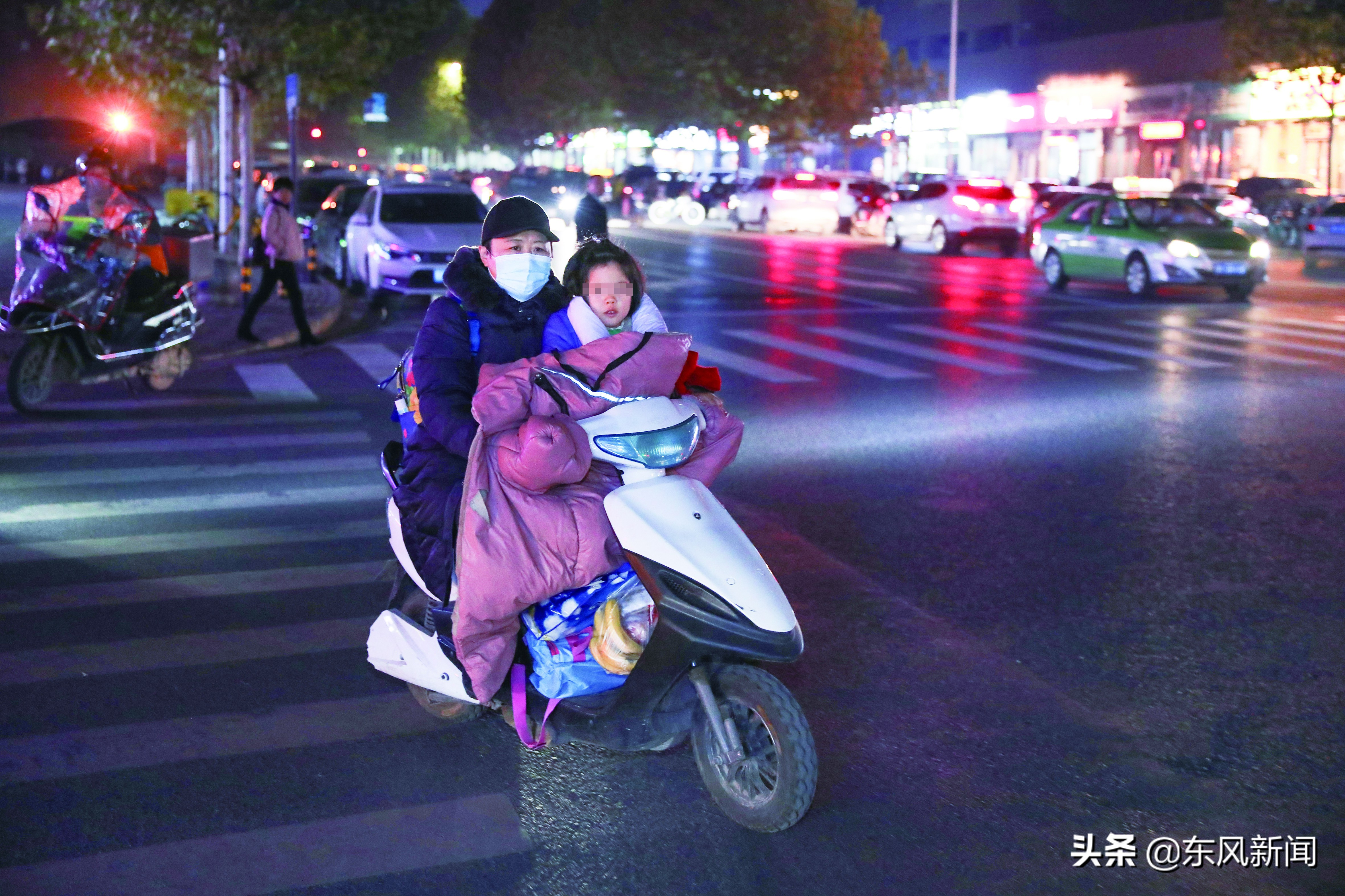 业主艰苦住烂尾楼自救,入住烂尾楼业主视频