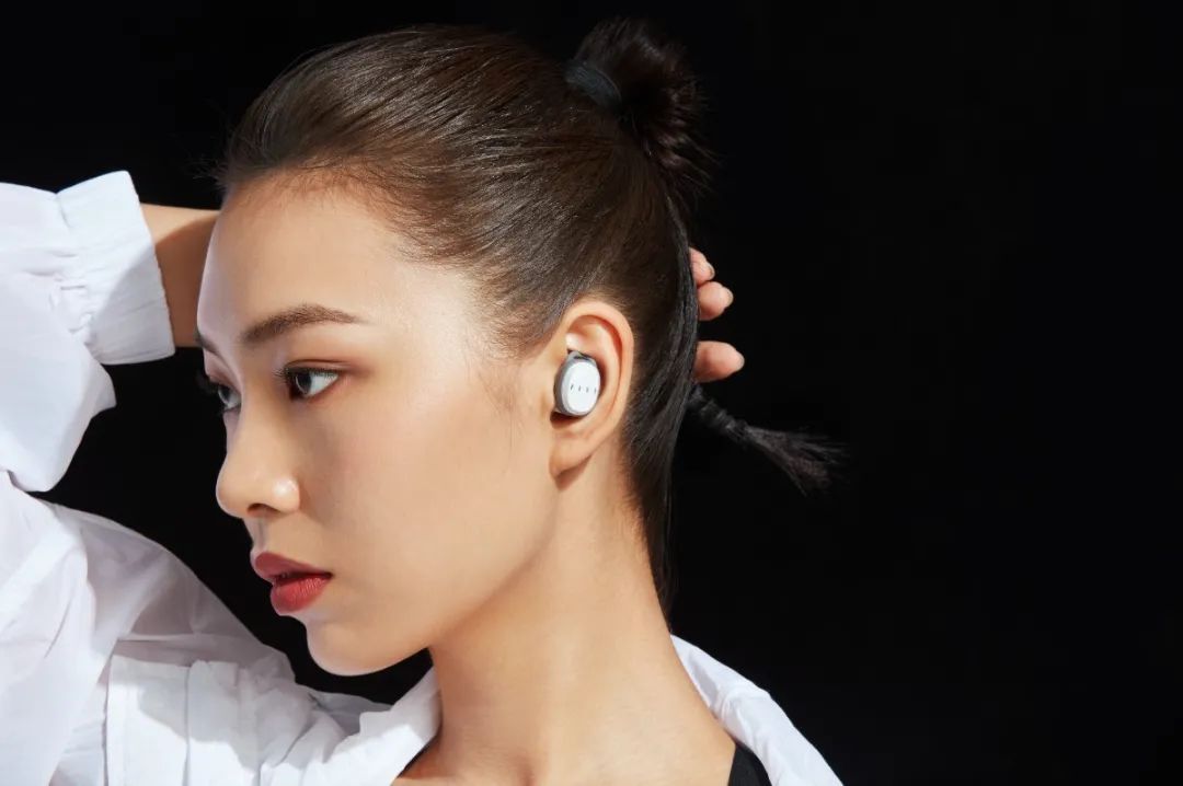 fiilt1xs真无线运动双麦降噪耳机,fiilt1xs和lite哪个好