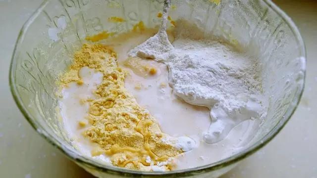 酵母泡打粉和碱同时加行吗,酵母泡打粉小苏打的区别