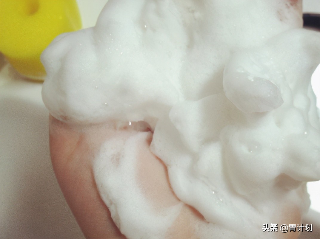 清洁力度比较好又温和的洗面奶,温和洗面奶用哪一款比较好