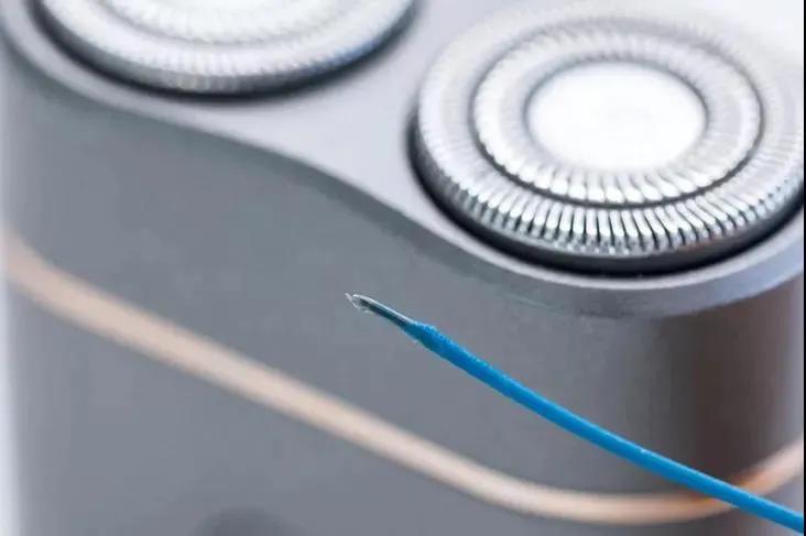 得过设计奖的便携式剃须刀 (红点奖剃须刀视频)