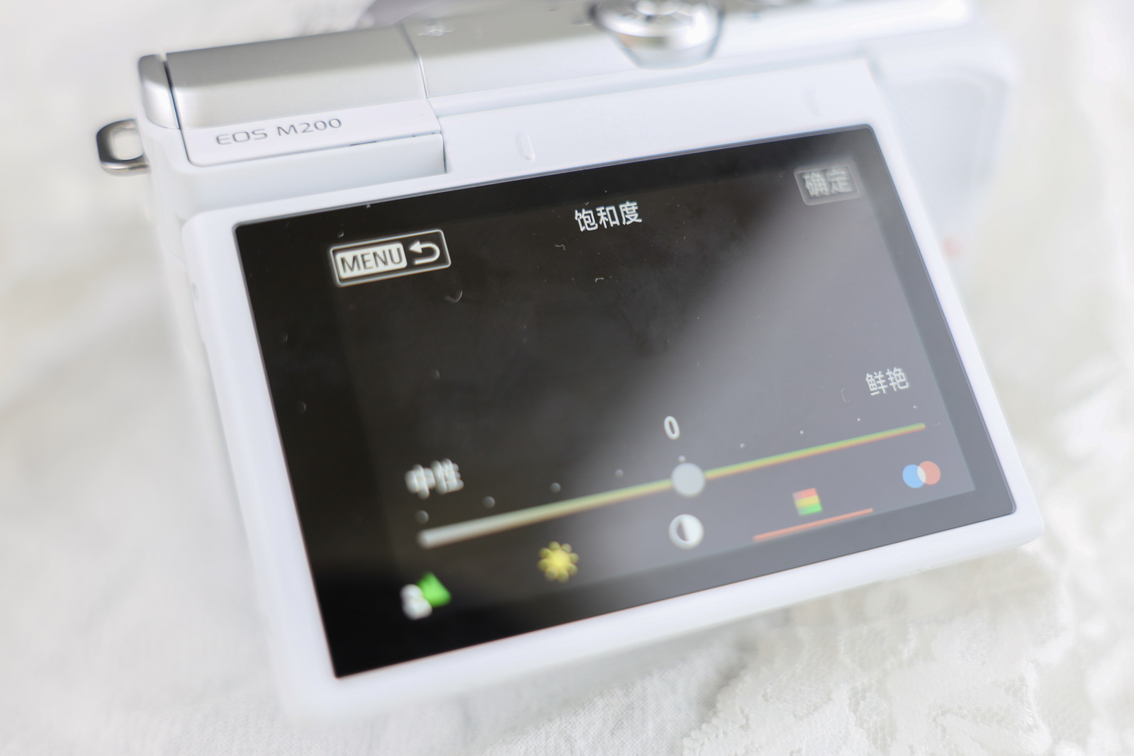 佳能eosm200测评,相机推荐入门佳能eosm200