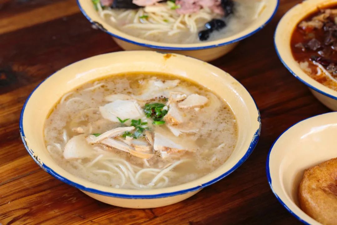 长江边好吃的地方,长江流域最好吃的城市