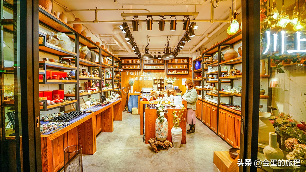 直击今年上海城隍庙豫园灯会,免费的豫园灯会在硬撑,并不建议去