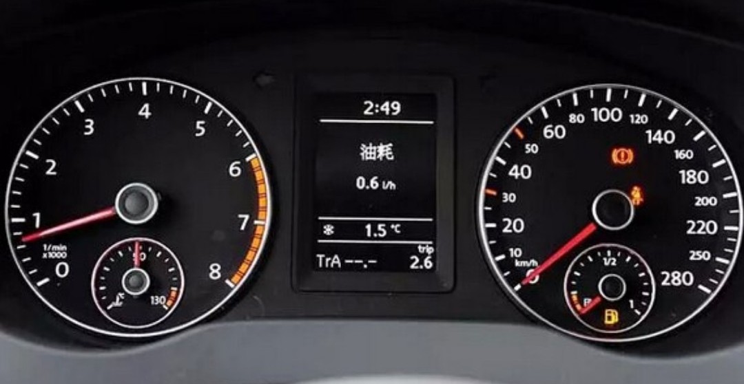 n挡怠速高d挡怠速低是什么原因,发动机低怠速和高怠速频率