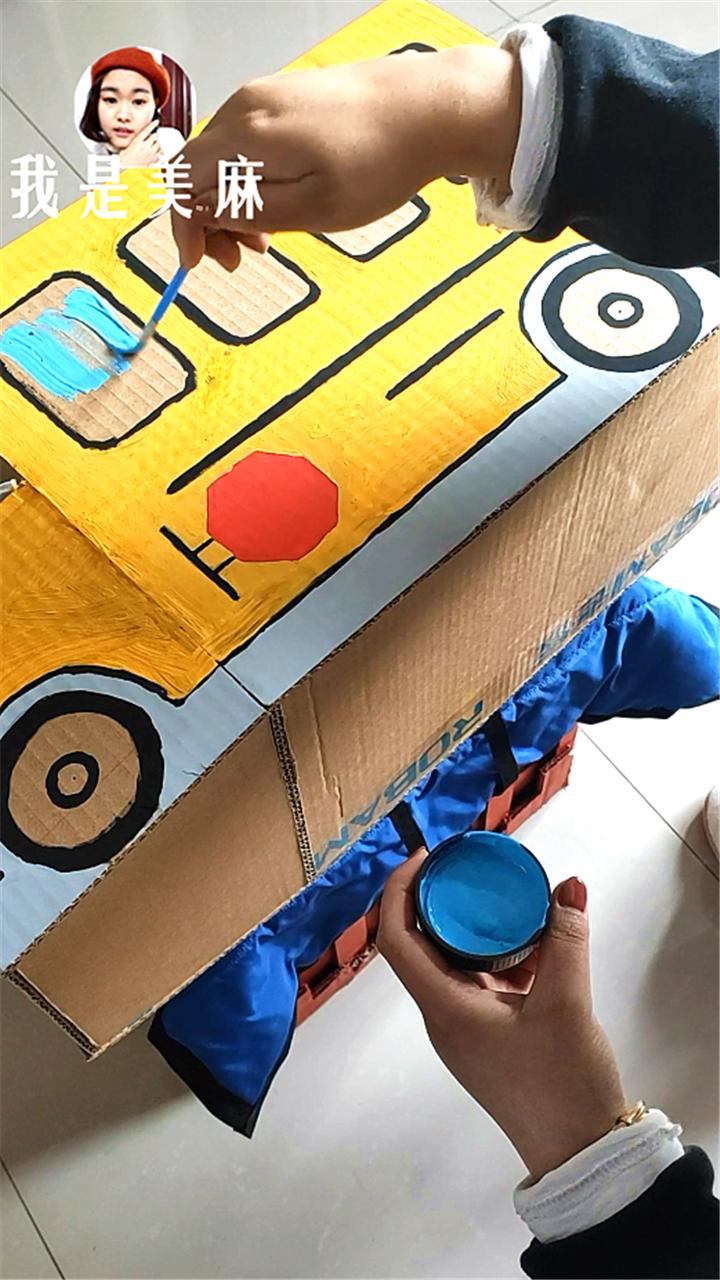 纸箱可以做幼儿园什么手工,手工纸箱校车制作方法