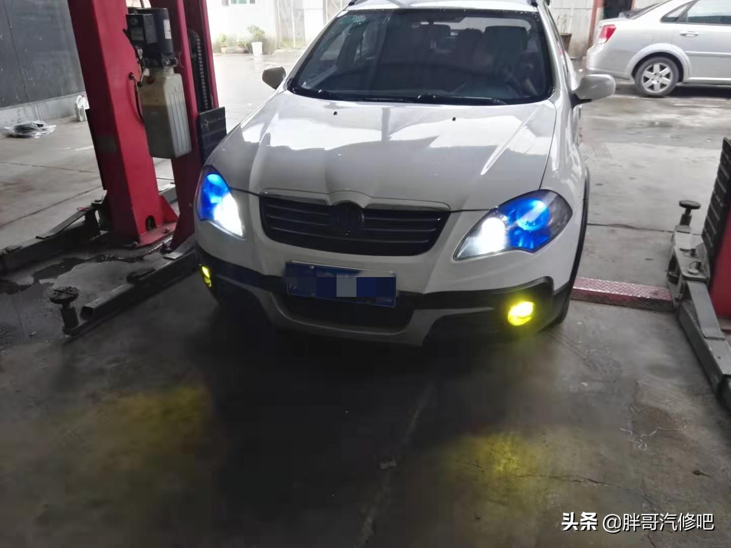 led大灯有透镜解决散光的最佳办法,大灯透镜拆除教程