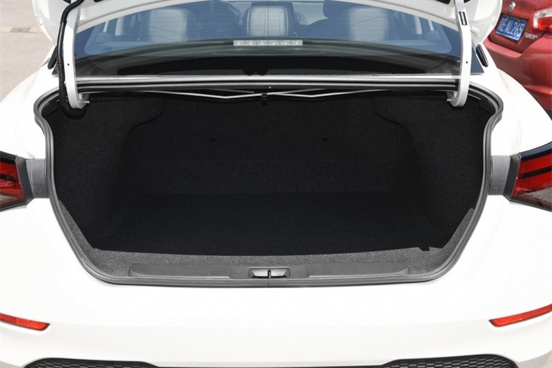 轩逸和雷凌到底选哪个,轩逸和雷凌哪个的通过性更好