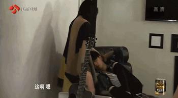 艾小羊：华晨宇非婚生女：一场完美的公关