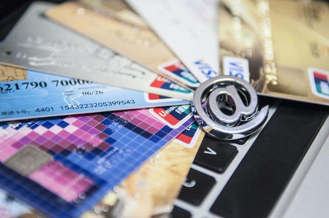 如何正确用信用卡的钱理财,怎样正确使用信用卡额度理财