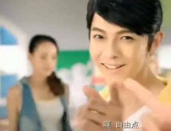 亲自穿杨幂代言品牌服饰,杨幂穿空姐服的视频