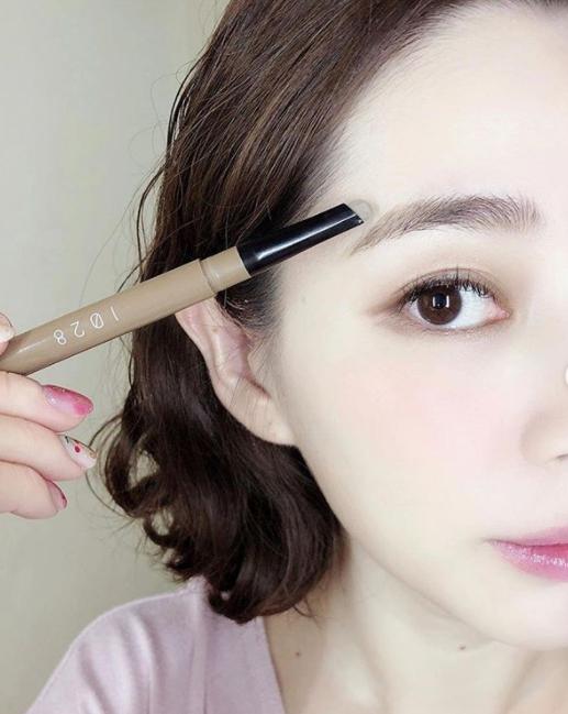 眉笔测评推荐美妆品牌,akf眉笔防水防汗不掉色推荐