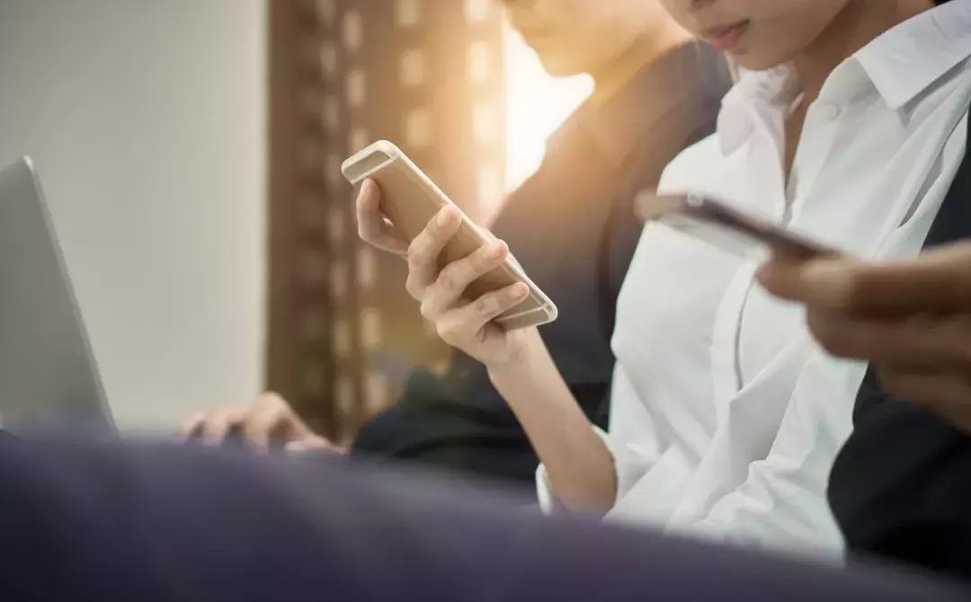 除了朋友圈哪里都是朋友圈,朋友圈怎么都是朋友圈