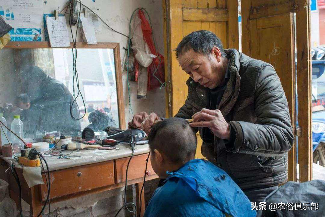 大门不对直冲路不种树，农村这些习俗并非迷信，而是为了居住安全