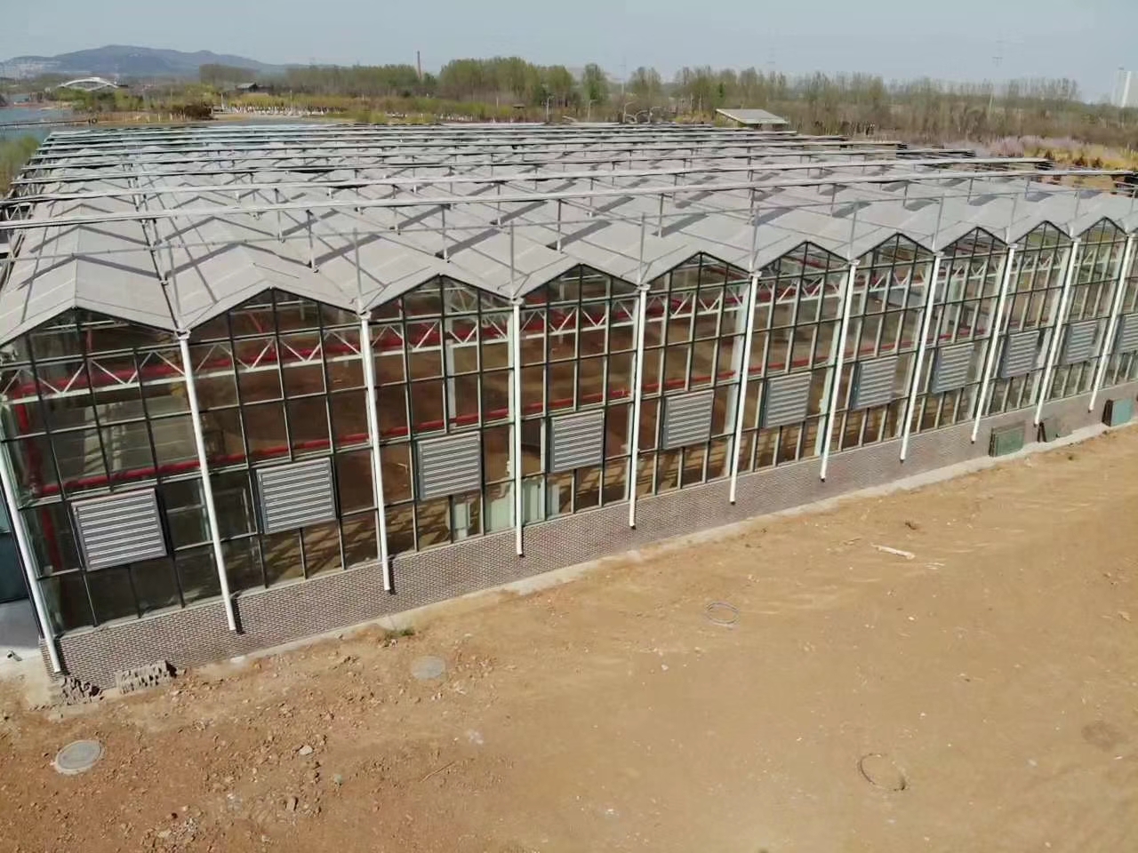 全玻璃温室大棚是嘘头？相比较其它温室的优缺点有哪些