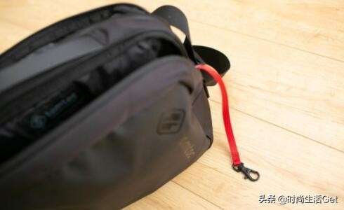 型男穿搭单肩包,单肩包怎么背好看男士