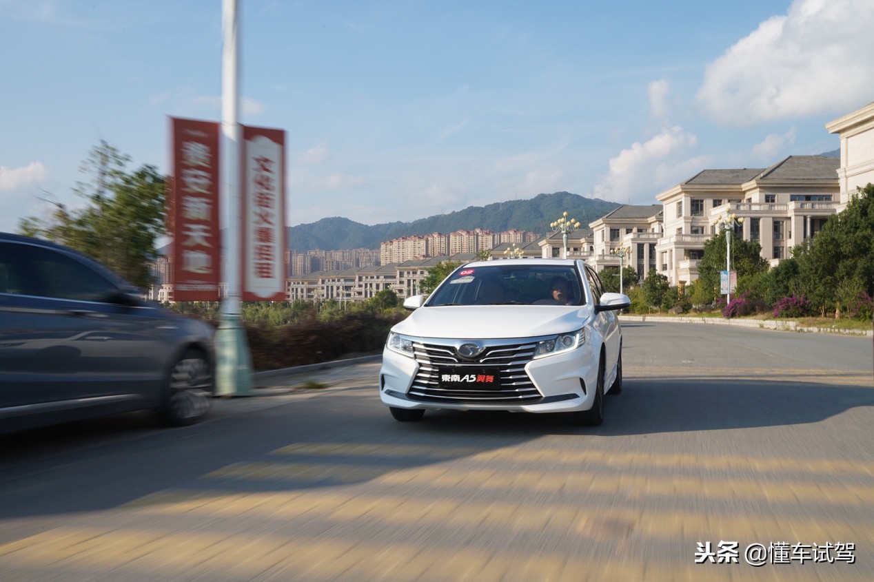 东南a5翼舞5万2能买什么车型,五万元左右能买到性价比高的车吗