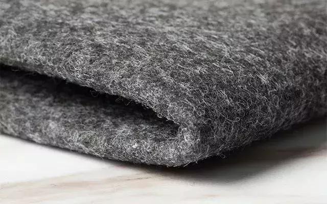 开车车漆莫名有划痕怎么避免,开车经常有小划痕怎么解决