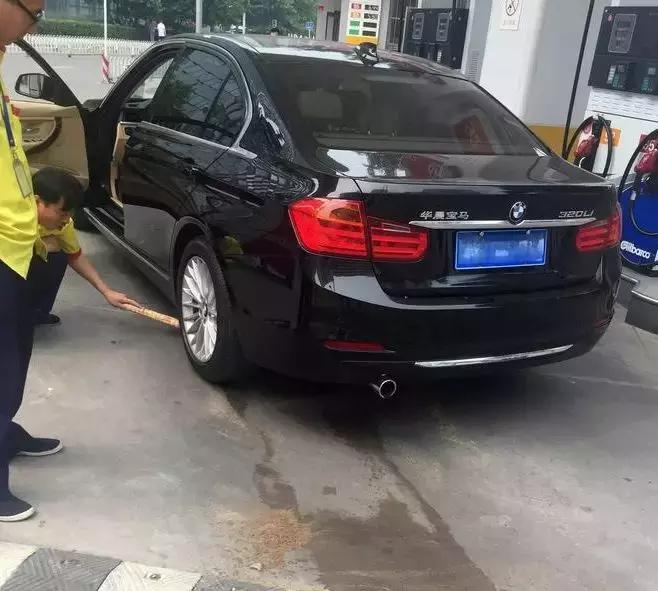 宝马新3系漏油漏水还值得买吗,新3系漏油么