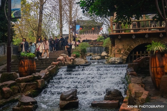 成都本地人去的最好吃的美食,中国姑娘吃成都美食