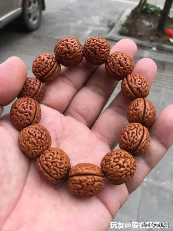 10块钱的星月菩提手串是真的吗,百元能玩得出来的文玩