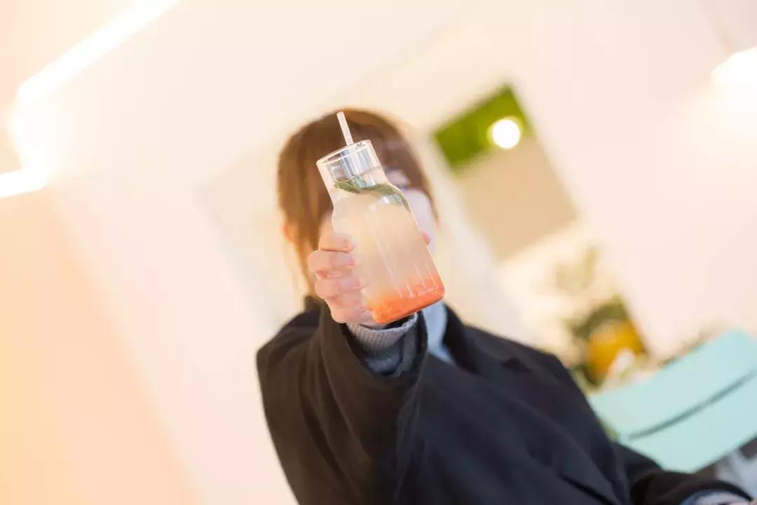 撩炸日韩少女心！风靡韩国的「花草系」咖啡店，韩国明星都爱去！