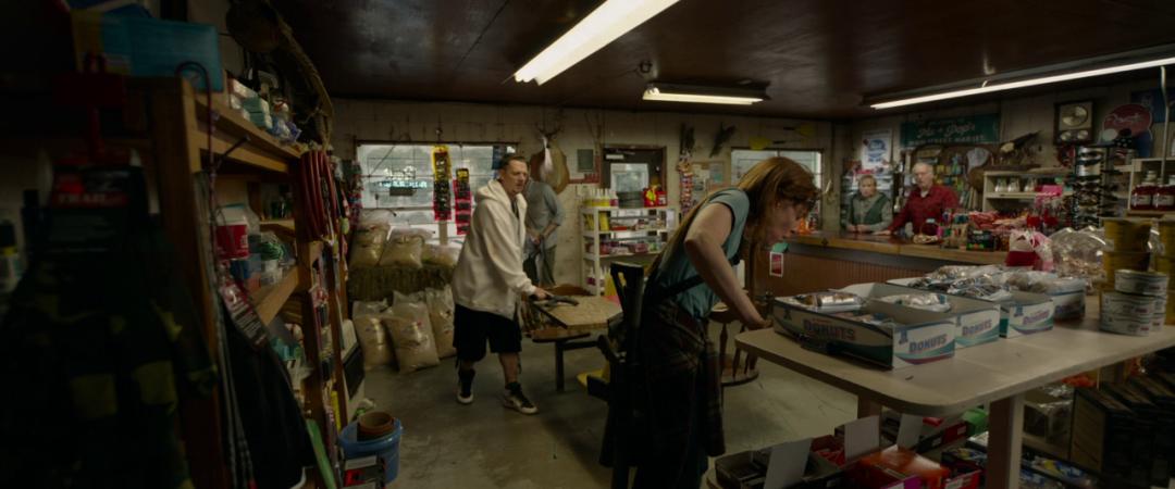 被川普批评差点被禁的《狩猎》，这部美版大逃生为何如此争议大