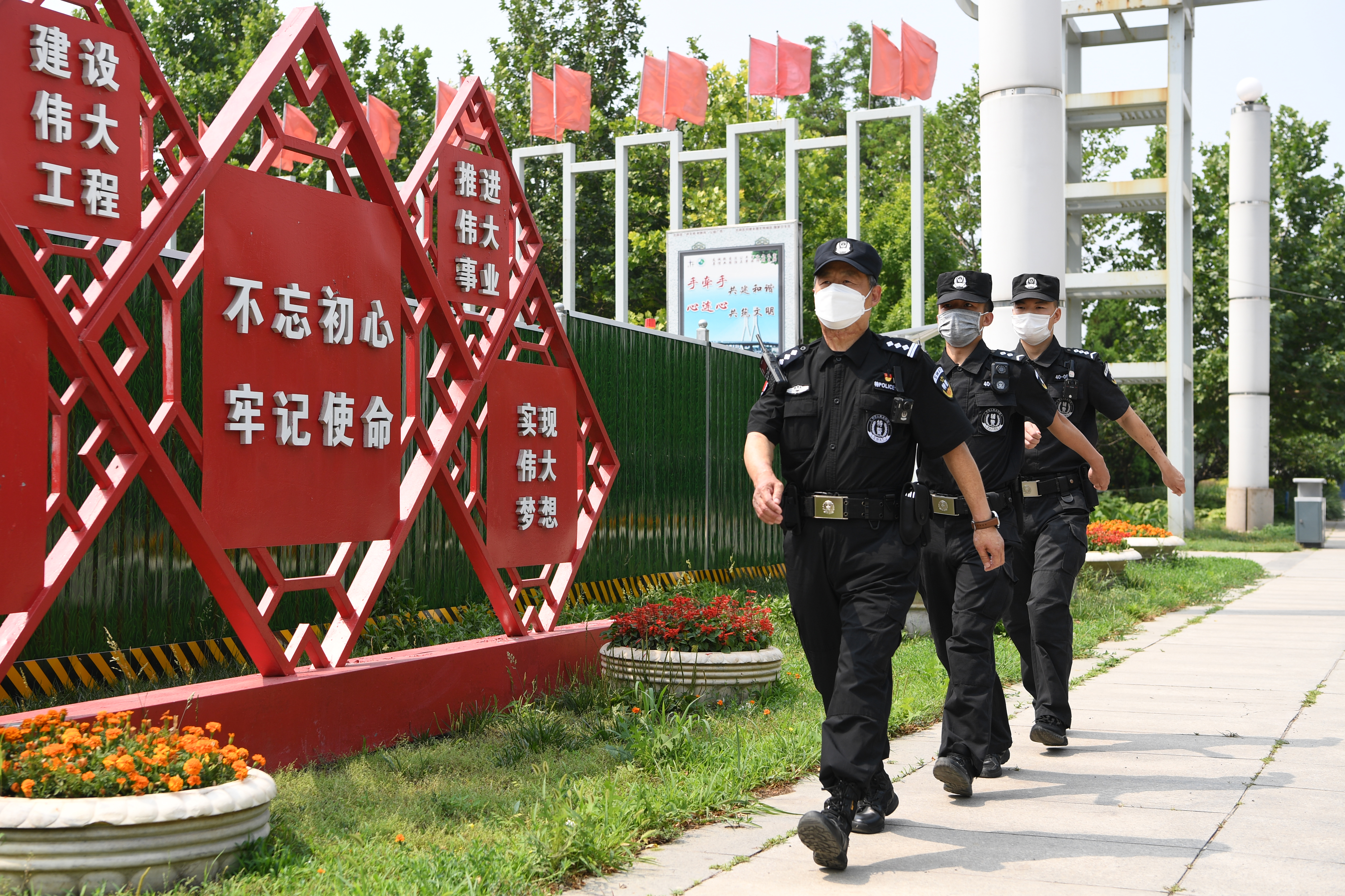 郭志龙伤疤事件,郭志龙个人事迹