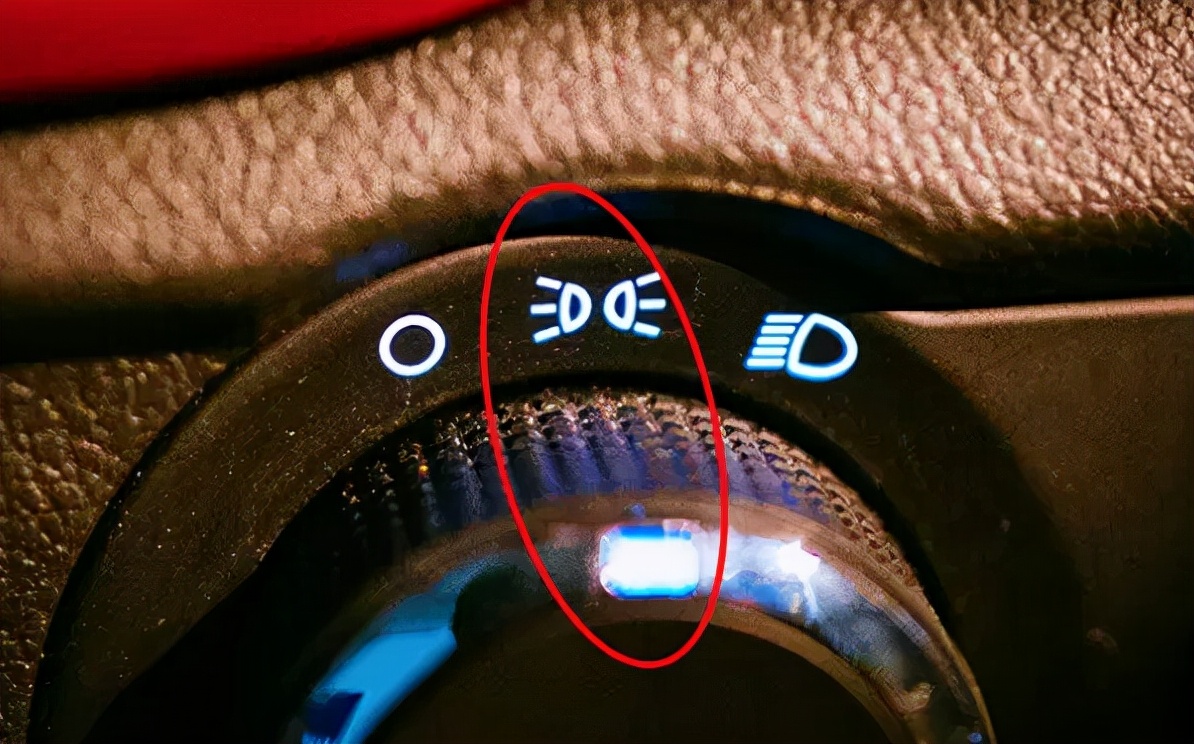 车内氛围灯不影响驾驶吗,车上的警示灯都有哪些