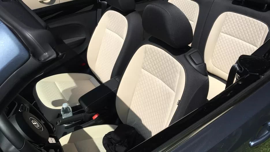 大众甲壳虫2021款试驾视频,大众甲壳虫国内敞篷版试驾视频