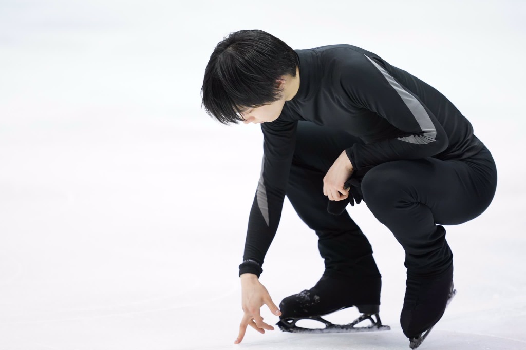 日本选手羽生结弦冰刀,滑冰羽生结弦冰墩墩