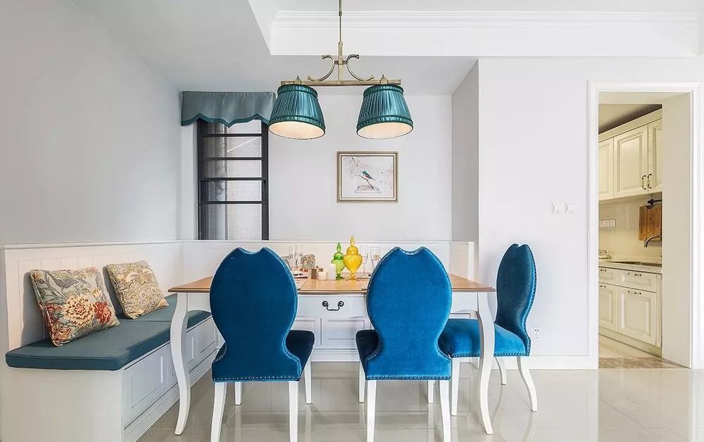 餐厅装卡座到底好不好,餐厅用什么卡座最合适