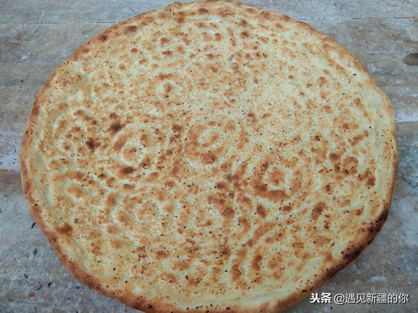 库车大馕新疆特色,库车大馕脆