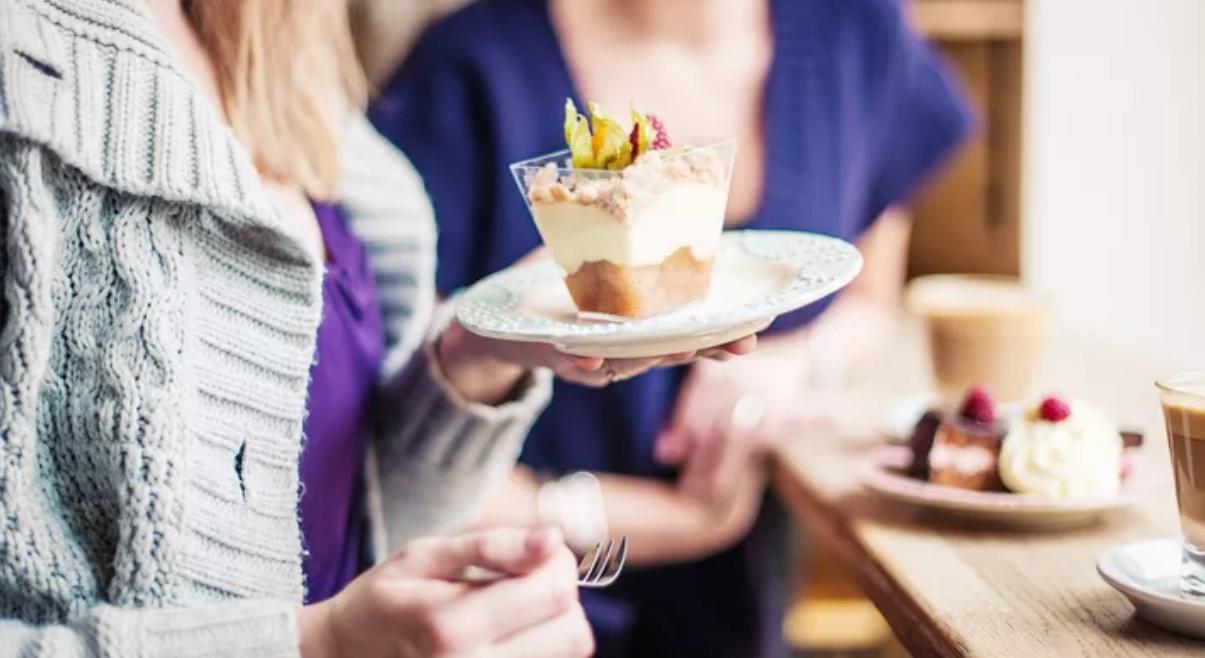 月经前为什么疯狂想吃高热量东西,例假期间总想吃东西怎么回事