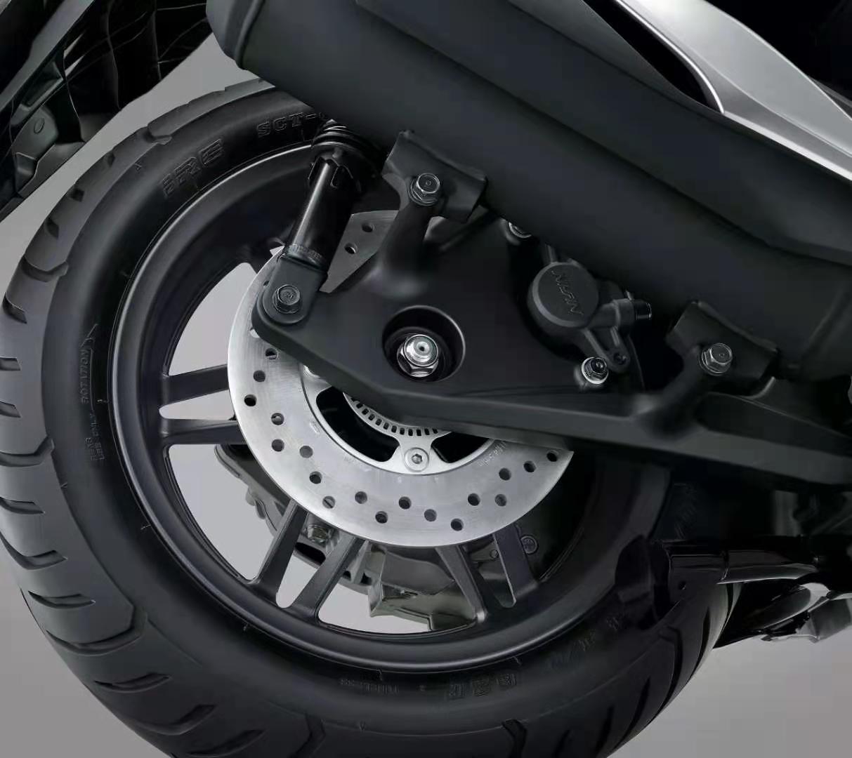 佛沙300和tmax300,本田佛沙300官方价格