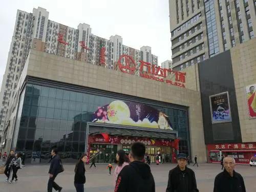 呼和浩特购物中心有哪些,呼和浩特最好的购物中心