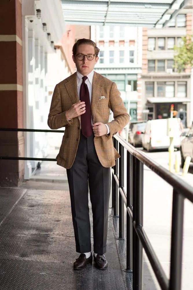 为什么小皮鞋要穿白袜子,什么人穿皮鞋