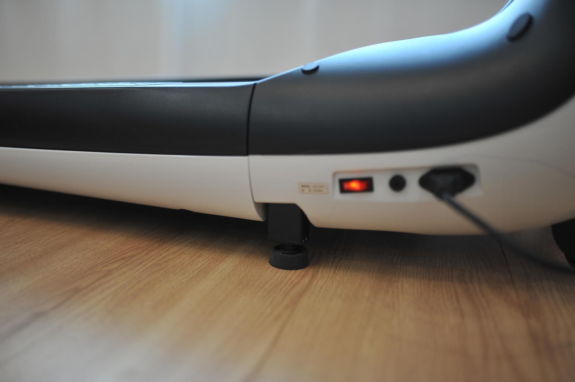 为什么不推荐家用跑步机,家用跑步机到底有没有必要