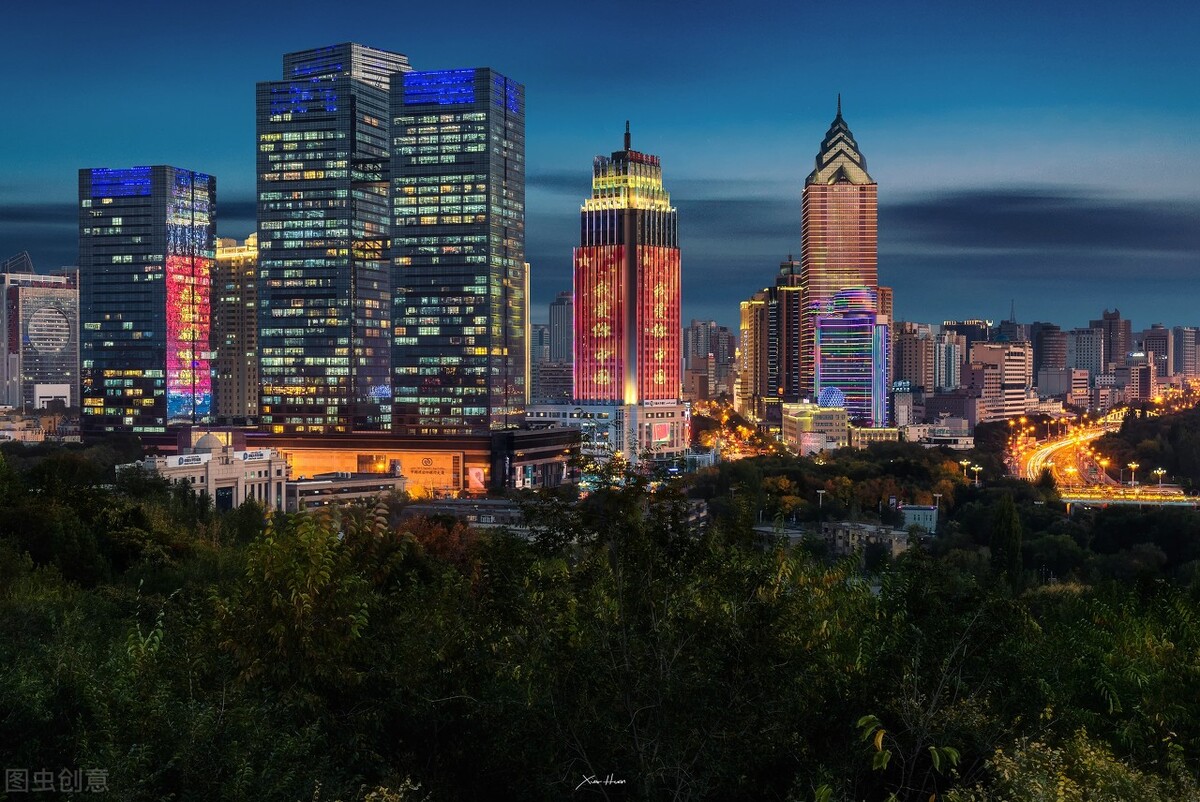 乌鲁木齐一年花销多少,在新疆每天挣多少钱