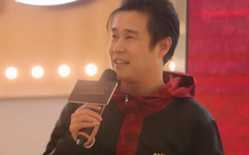 赵本山买私人飞机被罚款多少,赵本山小品卖飞机