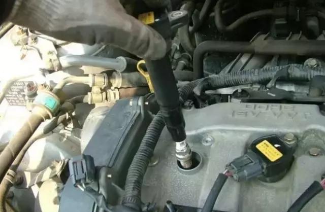 天冷车打不着火怎么办,天冷打不着火解决办法