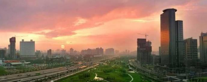 「郑州晚报」社长评论:我们的激情和梦想在奔跑路上激荡